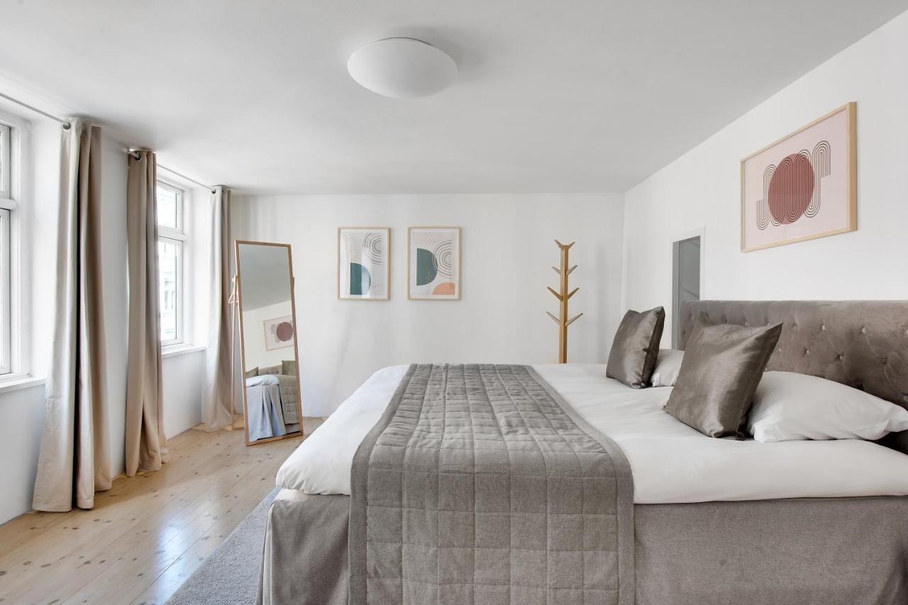 Sanders Main - Endearing Two-Bedroom Duplex Apartment With A Balcony Next To Magical Nyhavn København Eksteriør billede